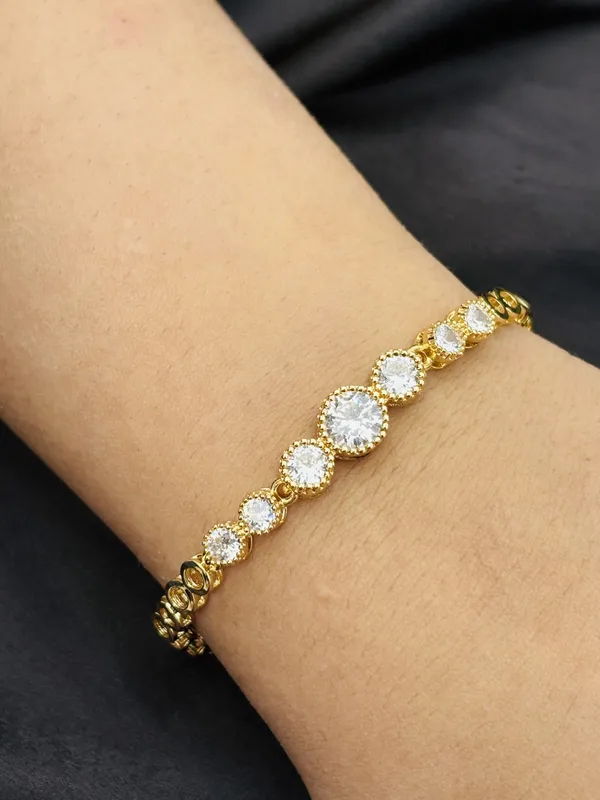 Zoli_Gold_Plated_Sleek_Bracelet