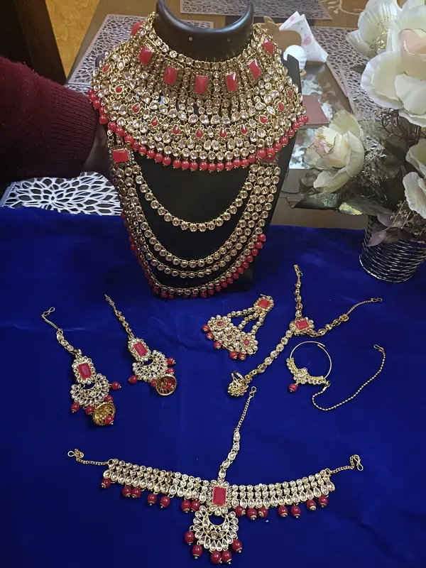 Red_Bridal_Jewellery_Set