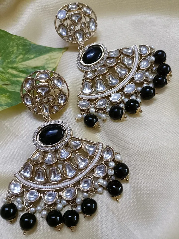 Miasha_Black_Chandelier_Earrings
