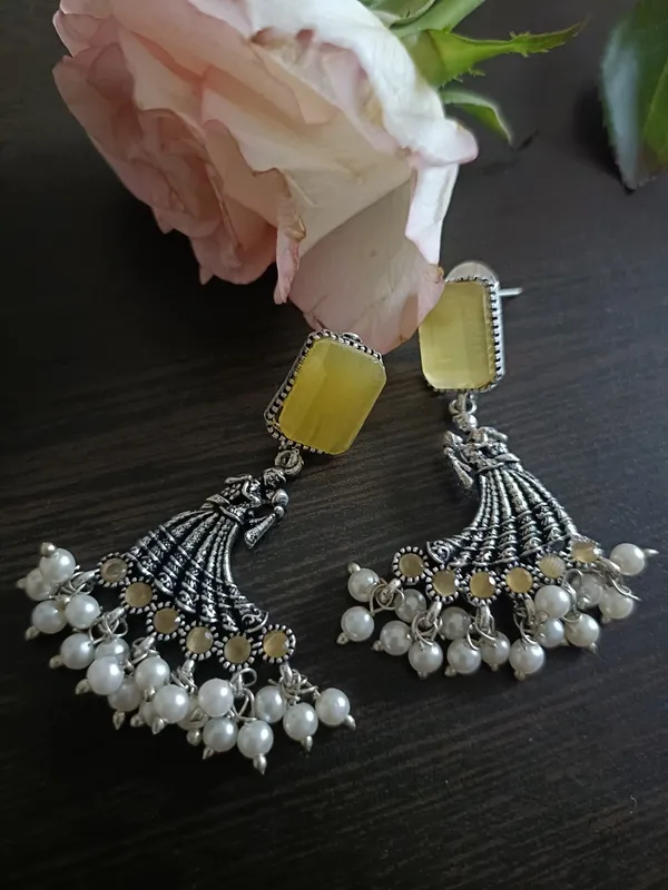 Dancing_Couple_Yellow_Oxidized_Earrings