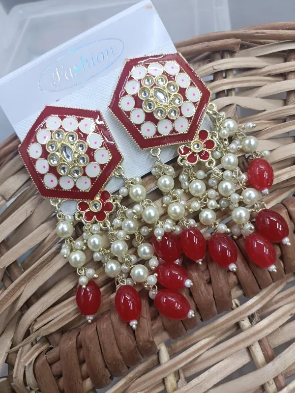 Raaina_Trendy_Red_Earrings