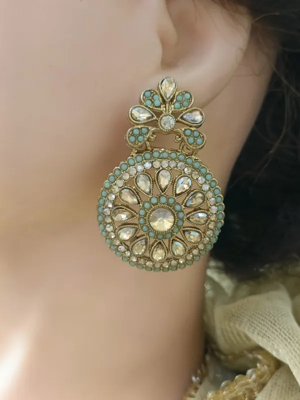 Sanyogita_Gold_polished_Green_Stunning_Earrings