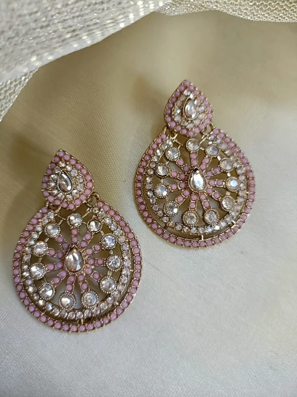 Sanyogita_Gold_polished_Pink_Stunning_Earrings