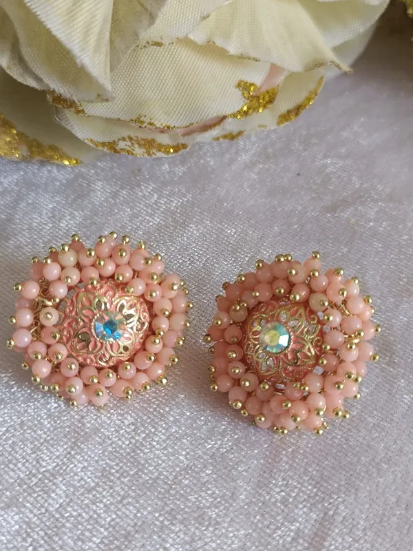 Sulochna_Ethnic_Peach_Beads_Ear_Studs