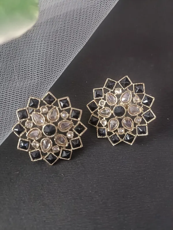 Aanya_Gold_Polished_Black_Earrings