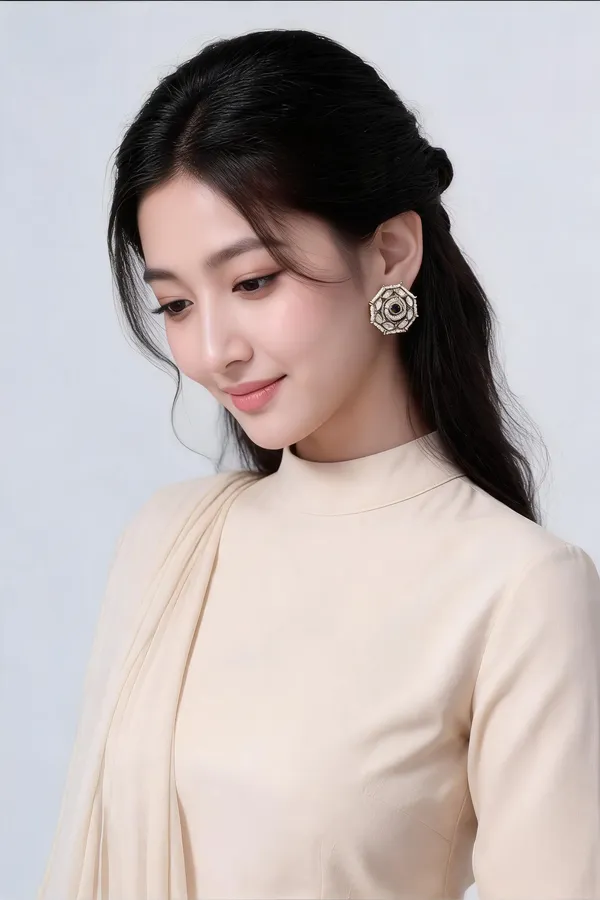 Tara_Trendy_Stud_Earrings