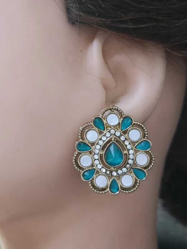 Sunaina_Trendy_Firoji_Earrings