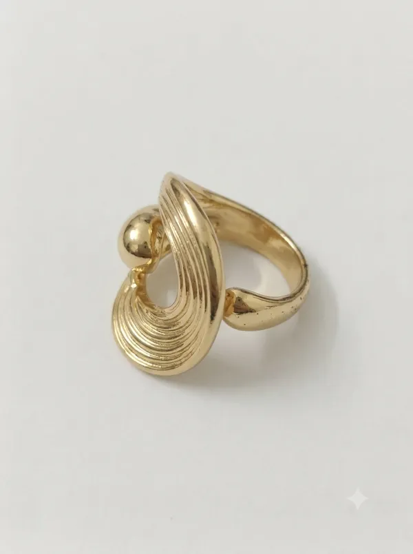 Gold-Tone_Textured_Statement_Ring_for_Women