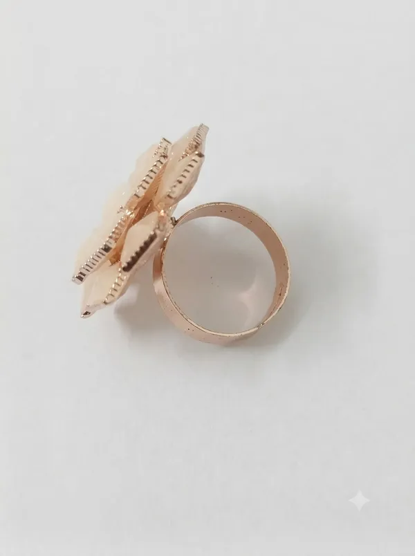 Rose_Gold_Tone_Floral_Statement_Ring_for_Women