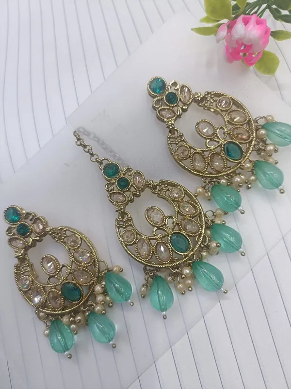 Aarohi_Mint_Green_Maangtika_Set