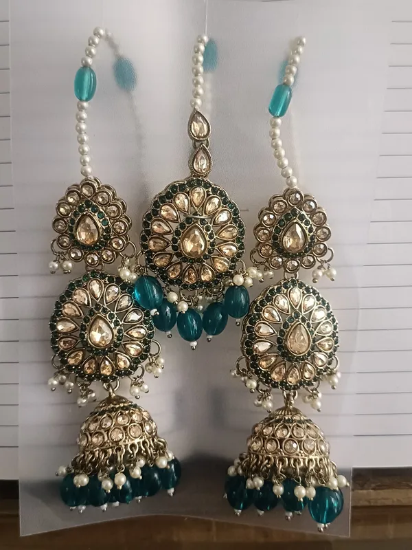 Tiara_Teal_Green_Maangtika_Set
