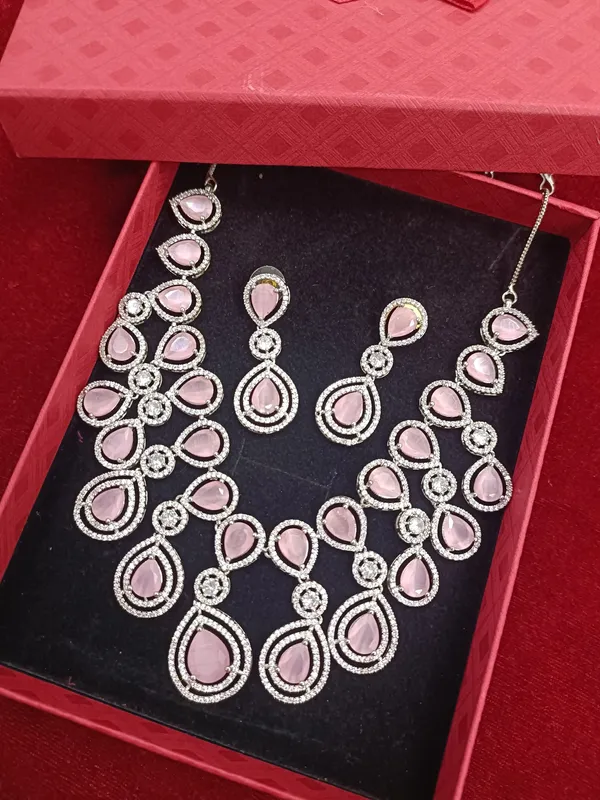Kiara_American_Diamond_Pink_Necklace_Set