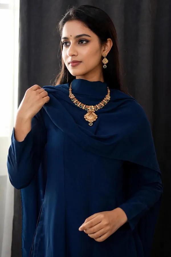 Samaira_Gold_Plated_Necklace_Set