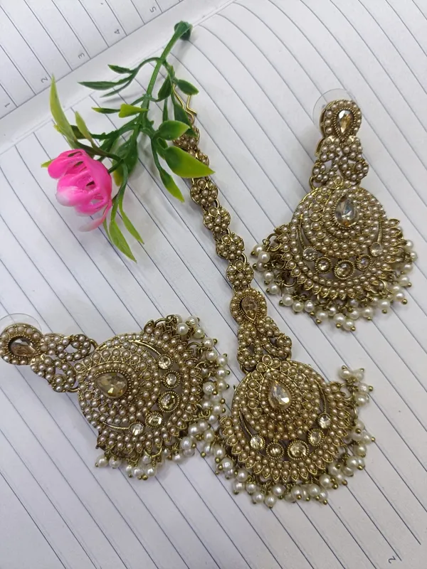 Wahira_White_Gold_Polished_Maangtika_Set