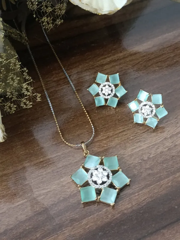 Mint_Bloom_Floral_Pendant_Set