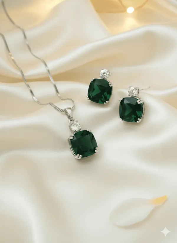 American_Diamond_Emerald_Grace_Pendant_Set