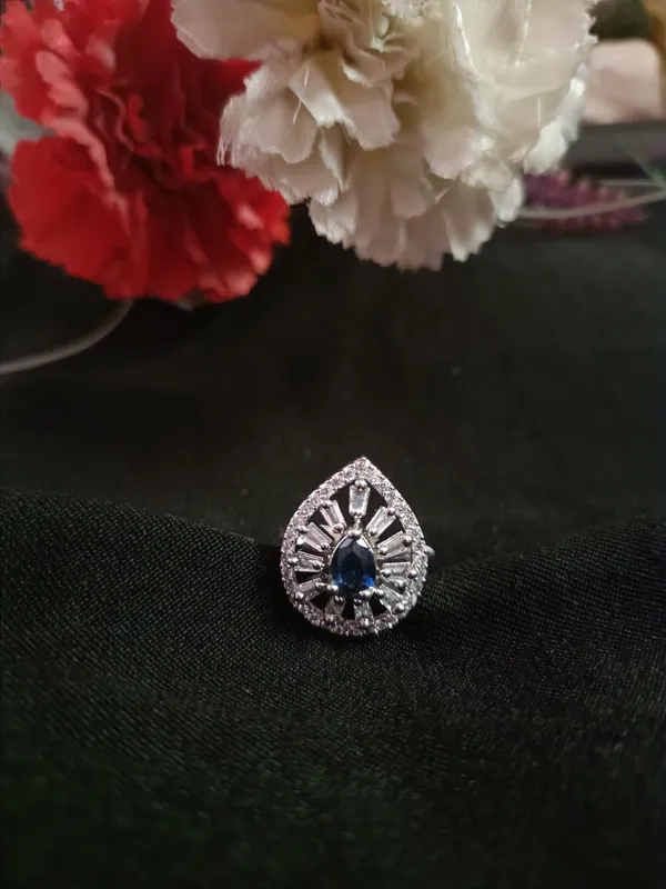 Sydnee_Blue_Oval_American_Diamond_Ring
