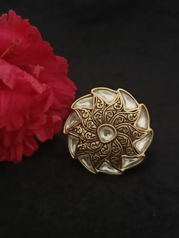 Yoshita_Studded_kundan_Ring.