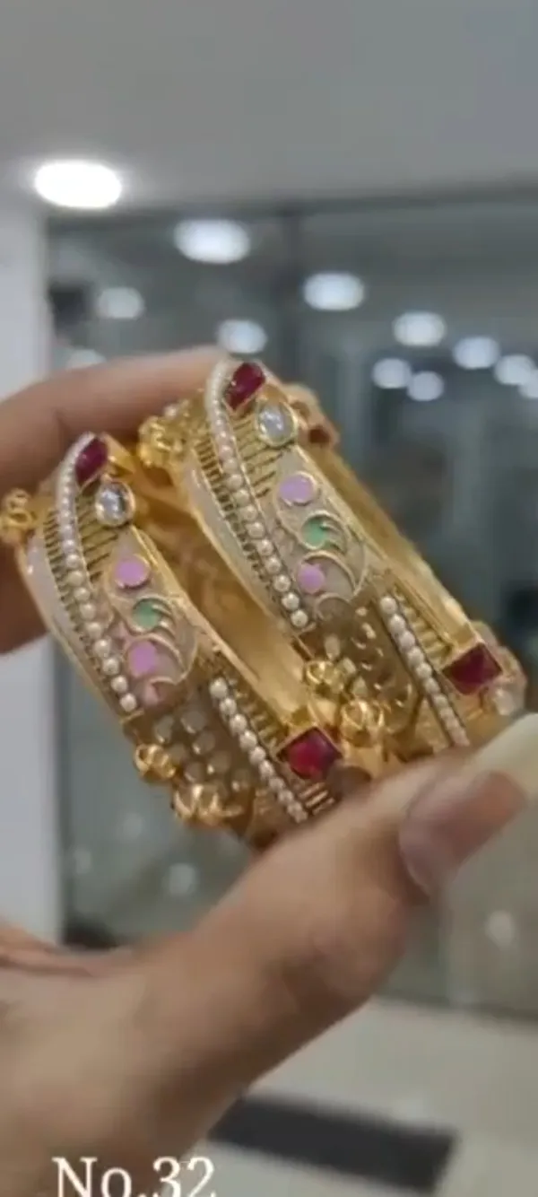Golden_bangle