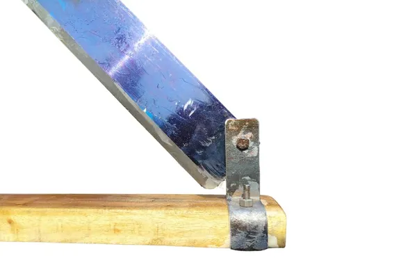 Idol_Mango_Cutter_Handmade_High_Carbon_Steel_Blade_With_Wooden_Base_Fruit_Cutting_Knife