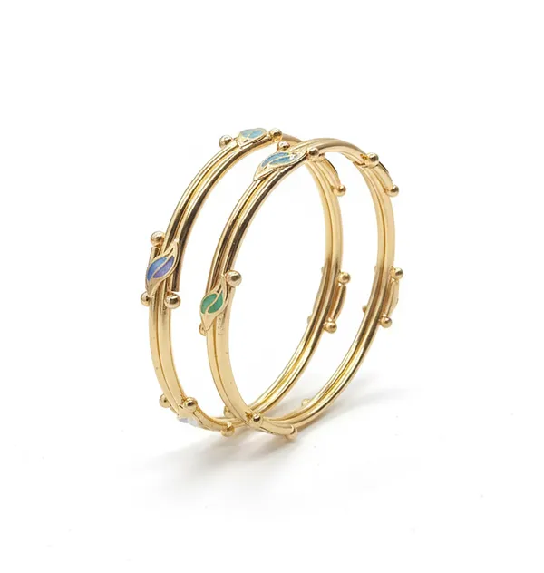 SHANKHRAJ_MALL_Gold_Plated_Heart_Bangle_Bracelet,_Twisted_Rope_Design_with_Black_and_Crystal_Accent,_Adjustable_Cuff_Style,_Fashion_Jewelry_for_Women_(A314)