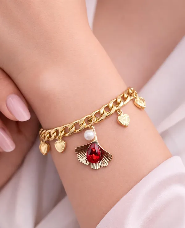 Gold_Tone_Heart_Charm_Bracelet_for_Women_|_Stylish_Chunky_Link_Bracelet_with_Hanging_Heart_Charms_(A467,_1)