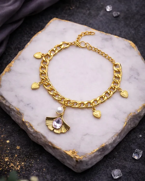 Gold_Tone_Heart_Charm_Bracelet_for_Women_|_Stylish_Chunky_Link_Bracelet_with_Hanging_Heart_Charms_(A468,_1)