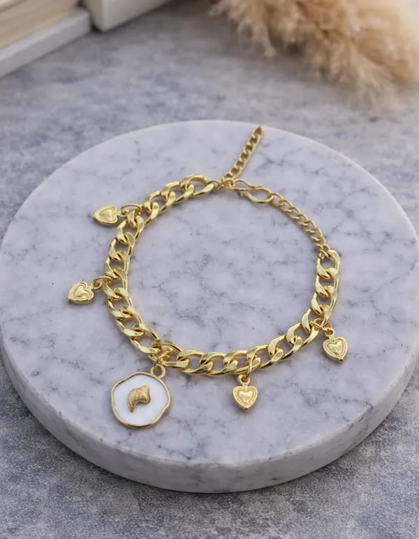 Gold_Tone_Heart_Charm_Bracelet_for_Women_|_Stylish_Chunky_Link_Bracelet_with_Hanging_Heart_Charms_(A471,_1)