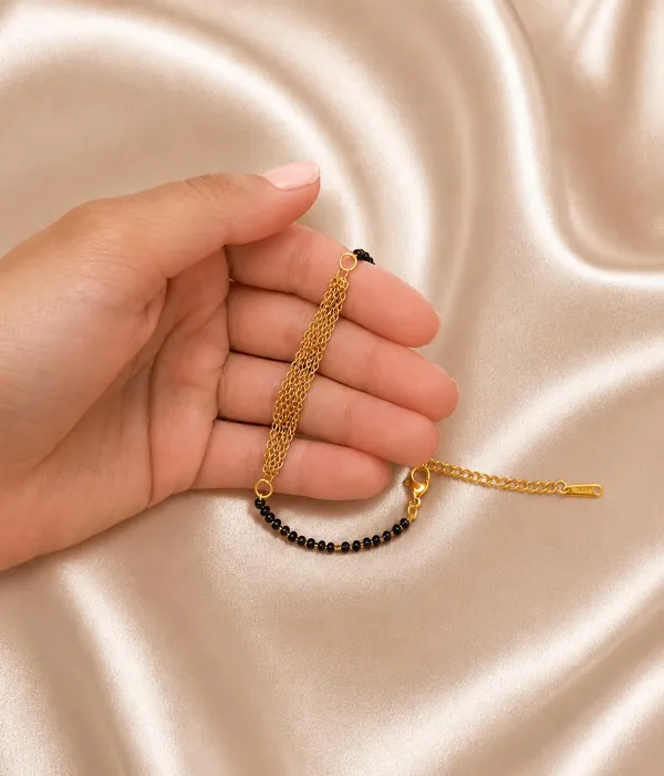 SHANKHRAJ_MALL_Black_Beaded_Gold-Tone_Chain_Bracelet,_Traditional_Mangalsutra_Style,_Lobster_Clasp