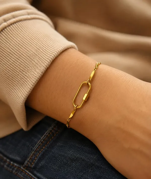 Carabiner_Lock_Charm_Bracelet_for_Women_&_Girl