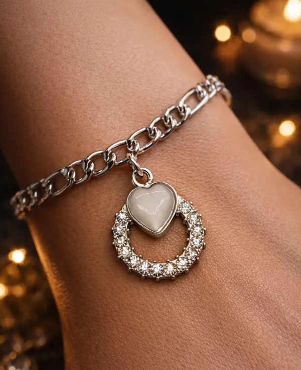 Silver_Tone_Heart_Charm_Bracelet_for_Women_|_Designer_Chain_Bracelet_with_Heart_&_Crystal_Circle_Pendant