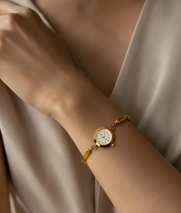 Quartz_Women's_Bracelet_Watch,_Gold-Tone_Chain_Link_Band,_Gold