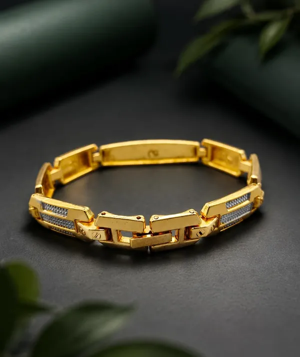 Gold-Plated_Trishul_Link_Chain_Bracelet_with_CZ_Stones_for_Men