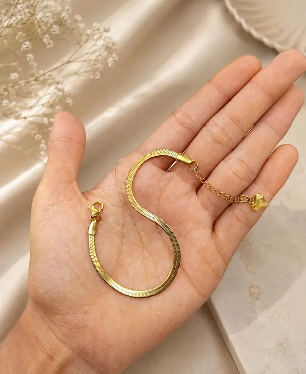 Gold_Herringbone_Chain_Bracelet_with_Heart_Charm,_Lobster_Clasp,_Adjustable_Flat_Snake_Chain_(GOLD)