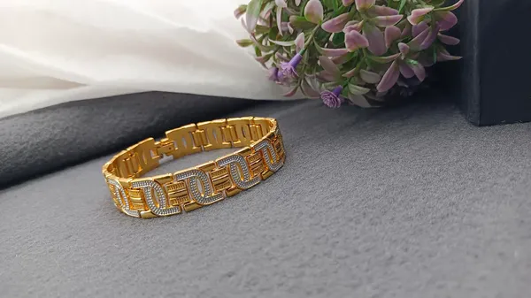 SHANKHRAJ_MALL_MENS_GOLDPALTED_BRASS_BRACELET_(A13)_(A15)
