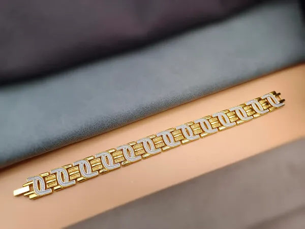 SHANKHRAJ_MALL_MENS_GOLDPALTED_BRASS_BRACELET_(A13)_(A15)