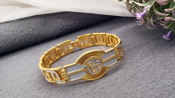 SHANKHRAJ_MALL_MENS_GOLDPALTED_BRASS_BRACELET_(A13)_(A16)
