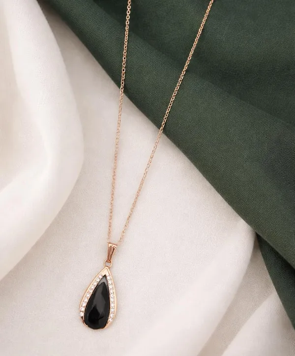 SHANKHRAJ_MALL_Rose_Gold_Quartz_Watch_and_Necklace_Set_for_Women,_Multicolour_Crystal_Teardrop_Bracelet_with_Pendant