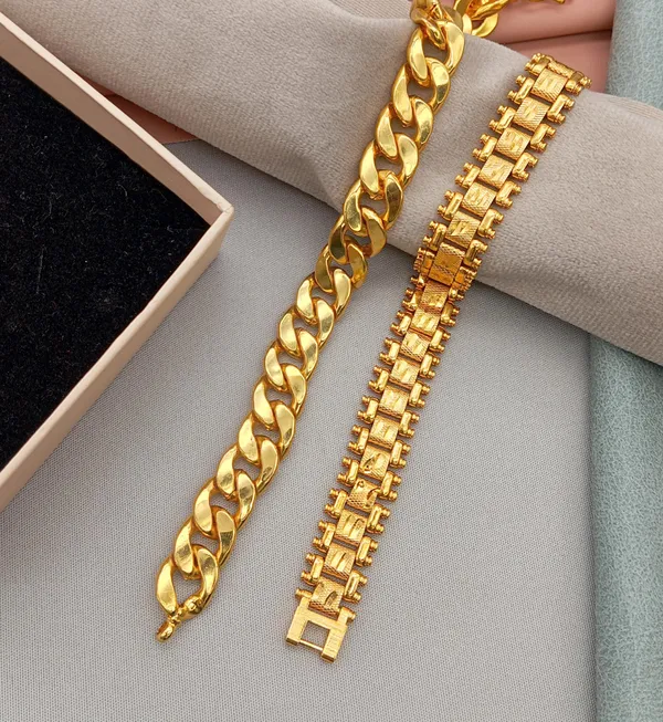 SHANKHRAJ_MALL_Gold_Plated_Link_Bracelet,_20_cm_Chain_Length,_Wide_Design,_Fashion_Style