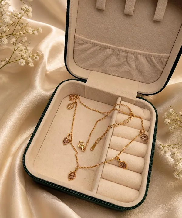 Gold_Tone_Leaf_Charm_Necklace_for_Women_|_Multi_Leaf_Pendant_Chain_Necklace_|_Adjustable_Minimalist_Fashion_Jewelry