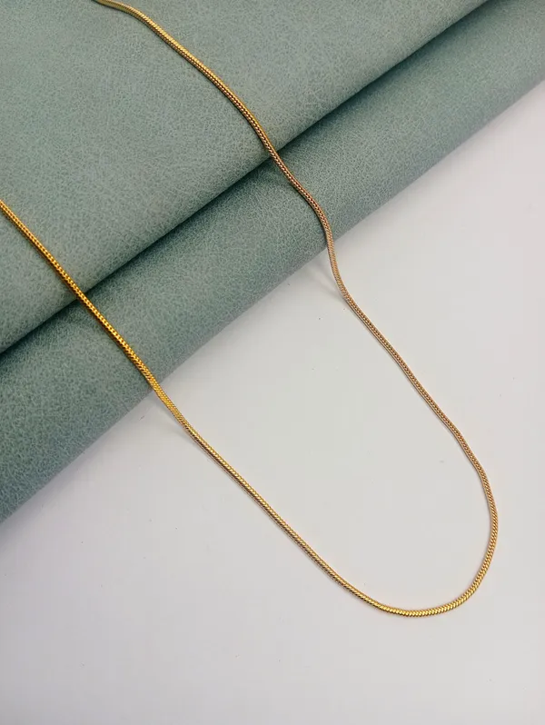 SHANKHRAJ_MALL_Classic_Gold-Plated_Chain_Necklace_for_Men_&_Women_|_Durable_Lobster_Clasp_(10017)