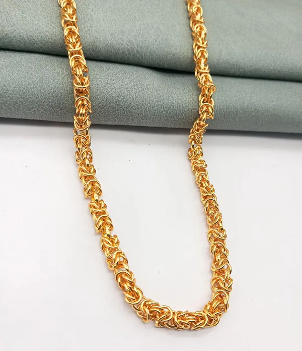SHANKHRAJ_MALL_Gold_Plated_Men’s_Chain_Necklace_for_Boys_&_Men_|_Stylish_Heavy_Look_Chain_|_Multiple_Designs_&_Sizes_(100340)