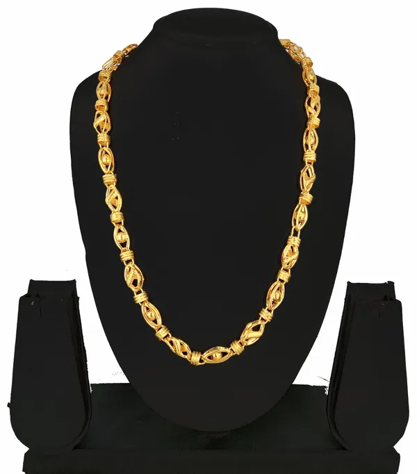 SHANKHRAJ_MALL_Gold_Plated_Men’s_Chain_Necklace_for_Boys_&_Men_|_Stylish_Heavy_Look_Chain_|_Multiple_Designs_&_Sizes_(100100)