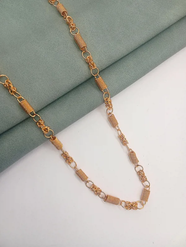 SHANKHRAJ_MALL_Gold_Plated_Men’s_Chain_Necklace_for_Boys_&_Men_|_Stylish_Heavy_Look_Chain_|_Multiple_Designs_&_Sizes_(1003)