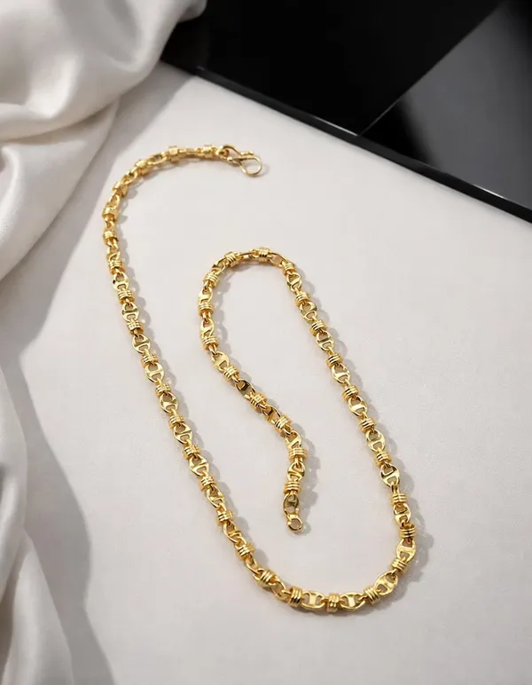 SHANKHRAJ_MALL_Gold-Tone_Chain_Necklace,_Mariner_Link_Style,_Lobster_Clasp,_Fashion_Jewellery