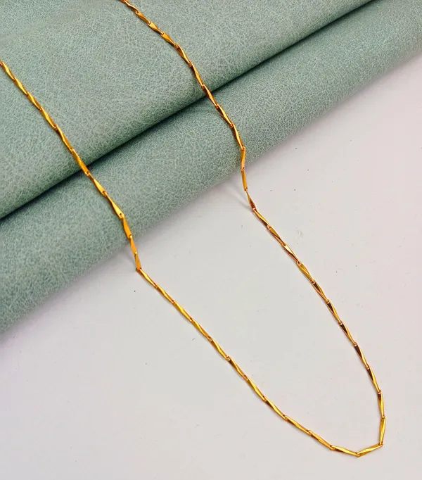 SHANKHRAJ_MALL_Classic_Gold-Plated_Chain_Necklace_for_Men_&_Women_|_Durable_Lobster_Clasp_(10055)