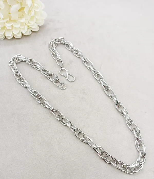 SHANKHRAJ_MALL_Men’s_Chrome_Finish_Figaro_Chain_Necklace_–_Durable_Metal,_Stylish_Jewelry_for_Men_&_Boys,_Non-Tarnish_&_Lightweight_Fashion_Accessory_(100740)