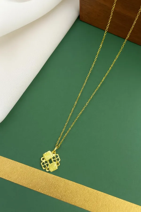 SHANKHRAJ_MALL_Elegant_Gold_Tone_Necklace_for_Women_|_Minimal_Geometric_Pendant_Design_|_Lightweight_Wear_Jewelry_|_Stylish_Chain_for_Casual_&_Festive_Outfits