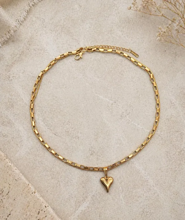 SHANKHRAJ_MALL_Gold-Tone_Heart_Pendant_Necklace_with_Opal_Stone,_Chain_Link_Style,_Women's_Fashion_Jewellery_(A541)