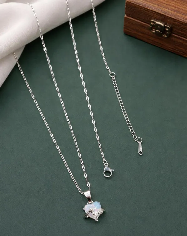 SHANKHRAJ_MALL_Silver_Pendant_Necklace_with_Stone,_Swan_Design,_Chain_Included_(A432)